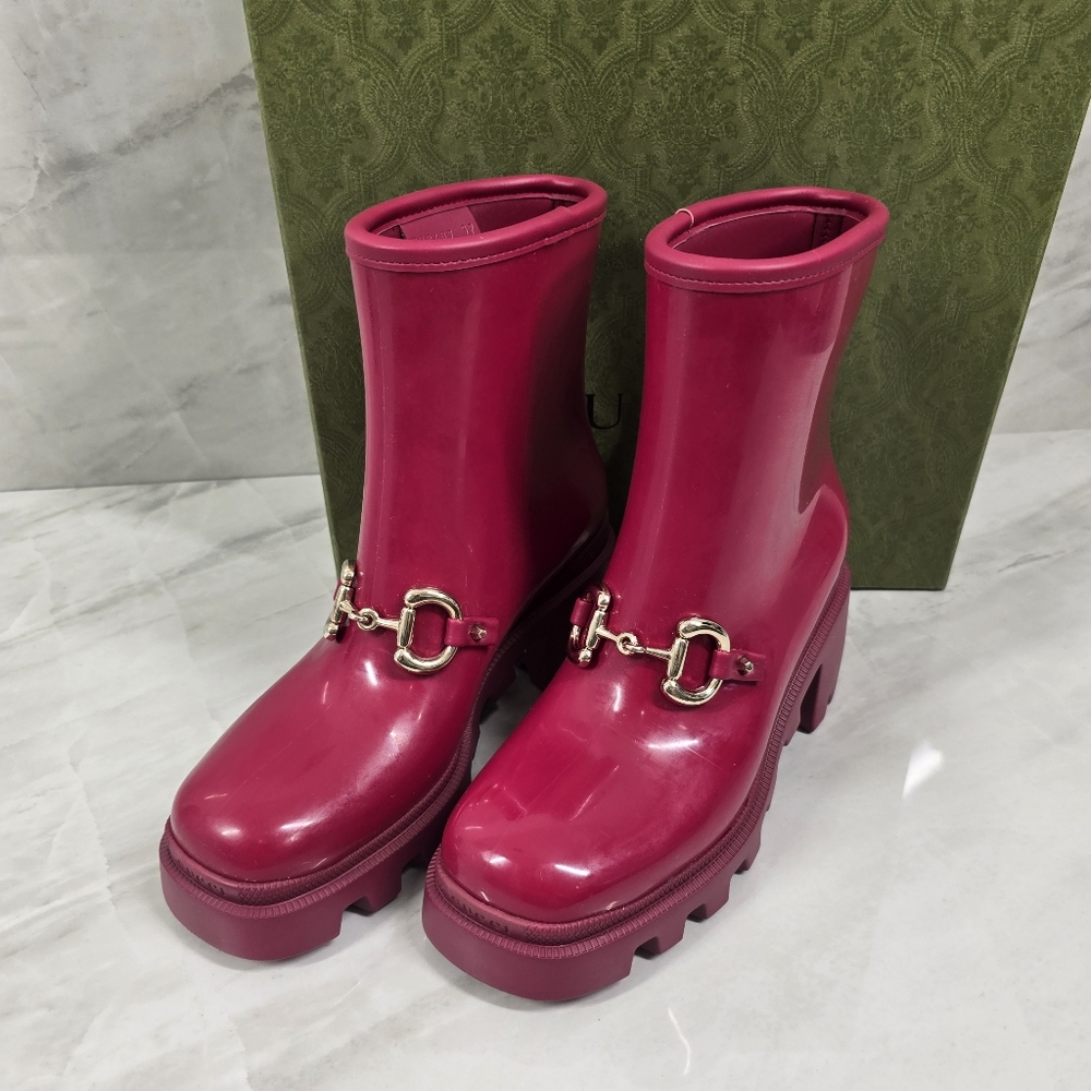 Gucci Horsebit Boots